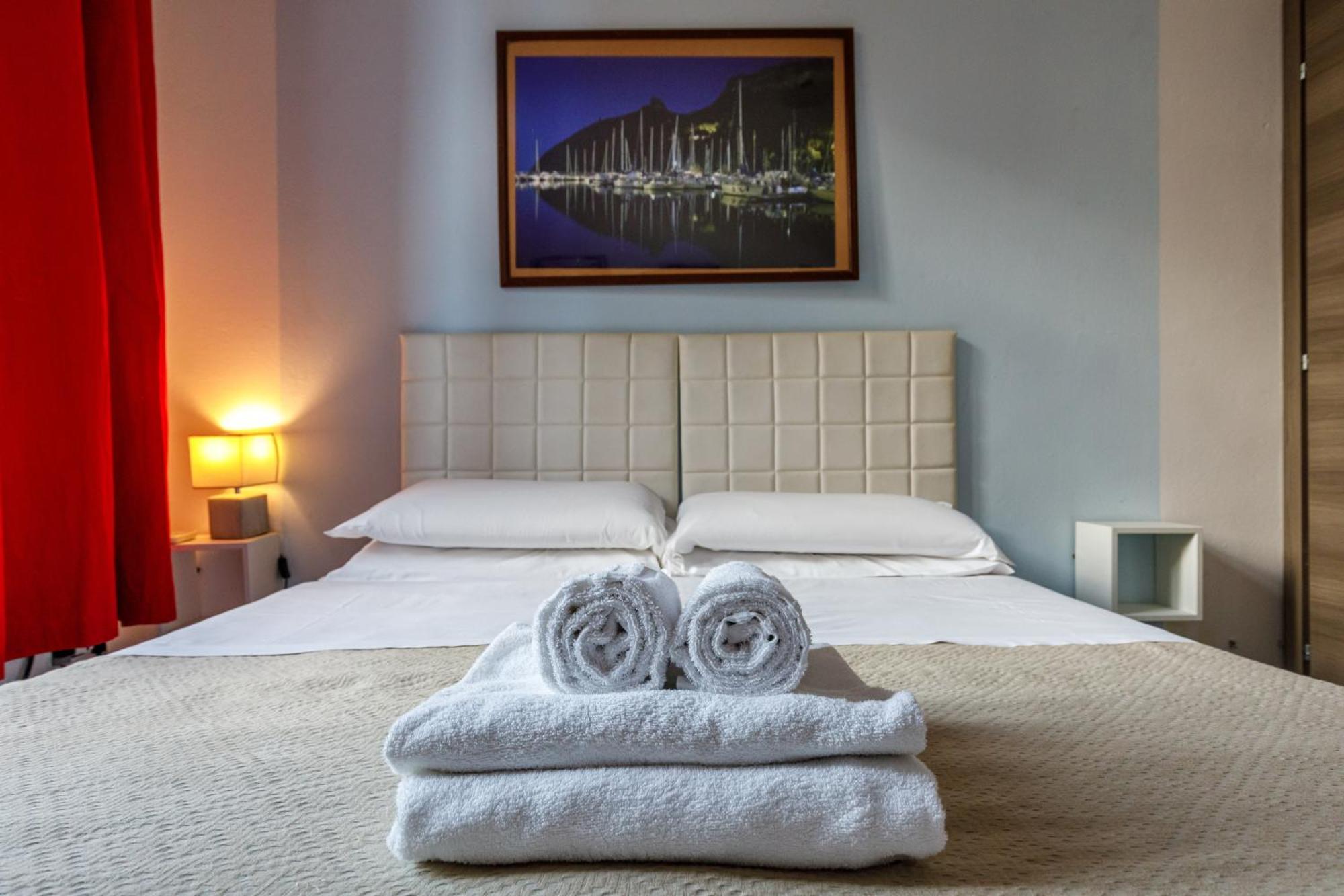 Onlyrooms III - Recommended For Under 30S Cagliari Esterno foto