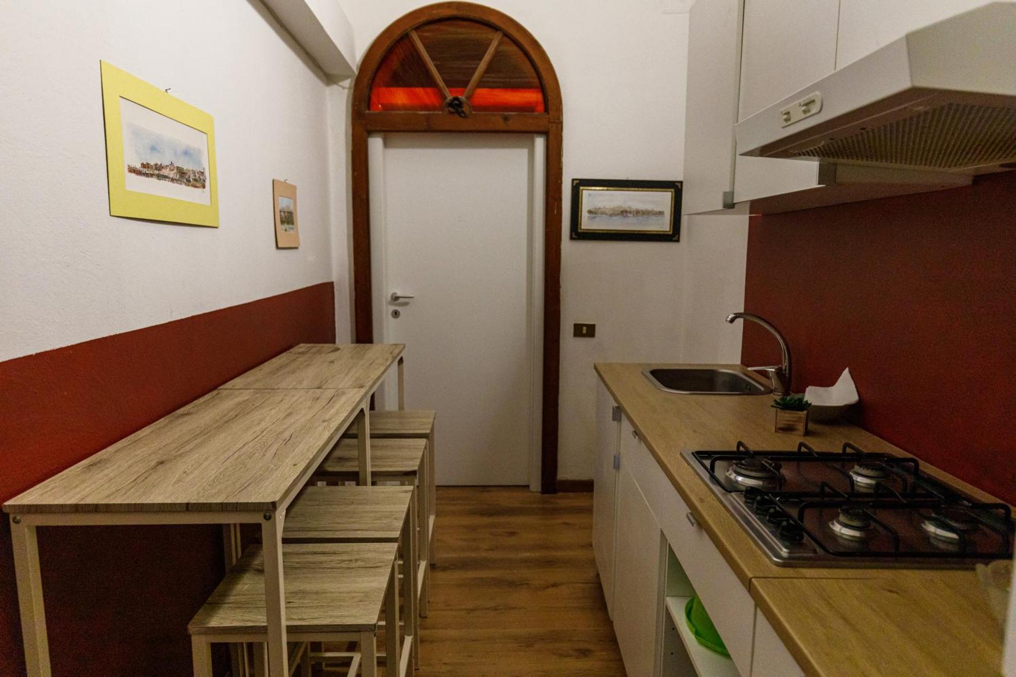 Onlyrooms III - Recommended For Under 30S Cagliari Camera foto