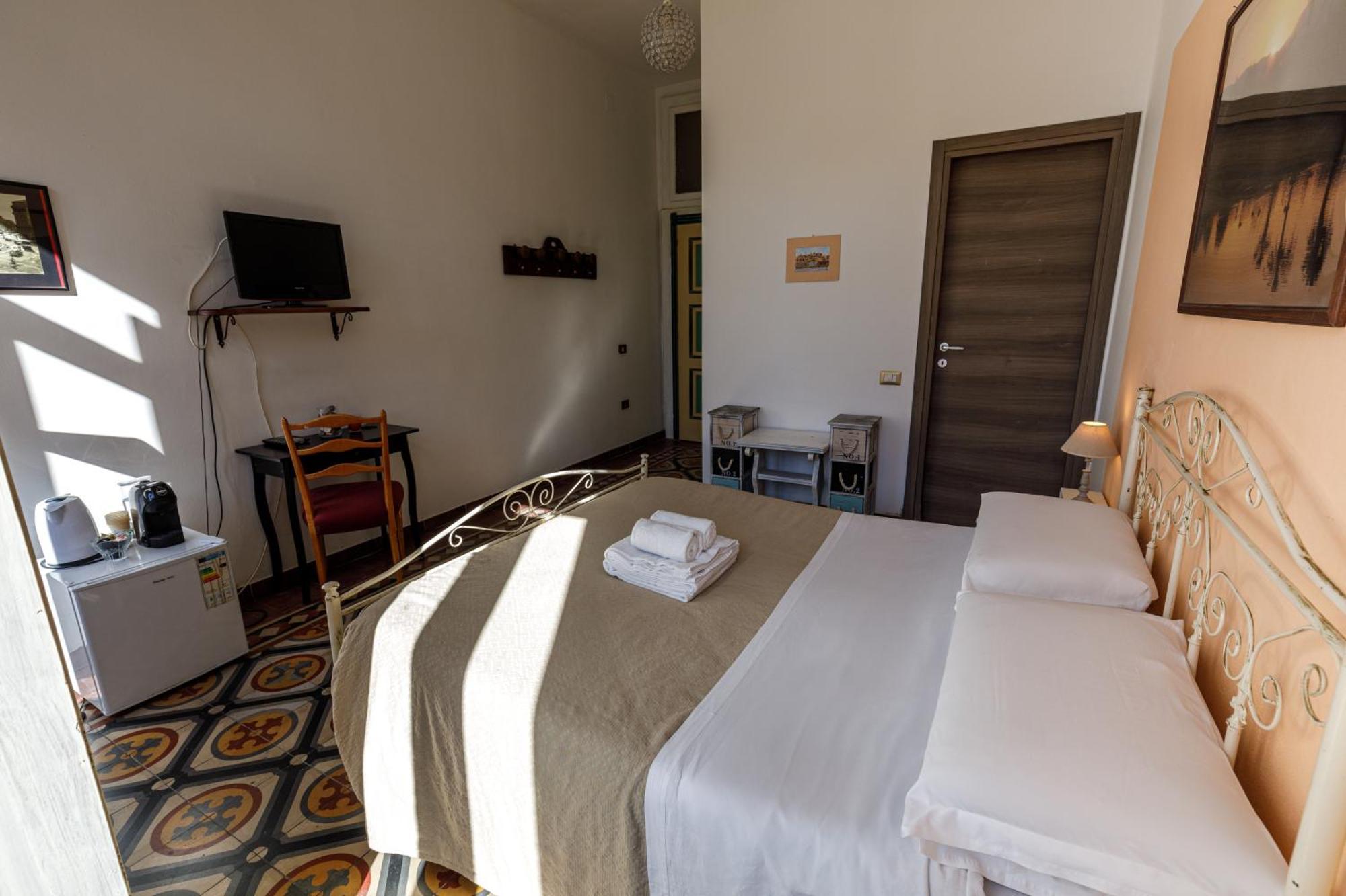 Onlyrooms III - Recommended For Under 30S Cagliari Camera foto