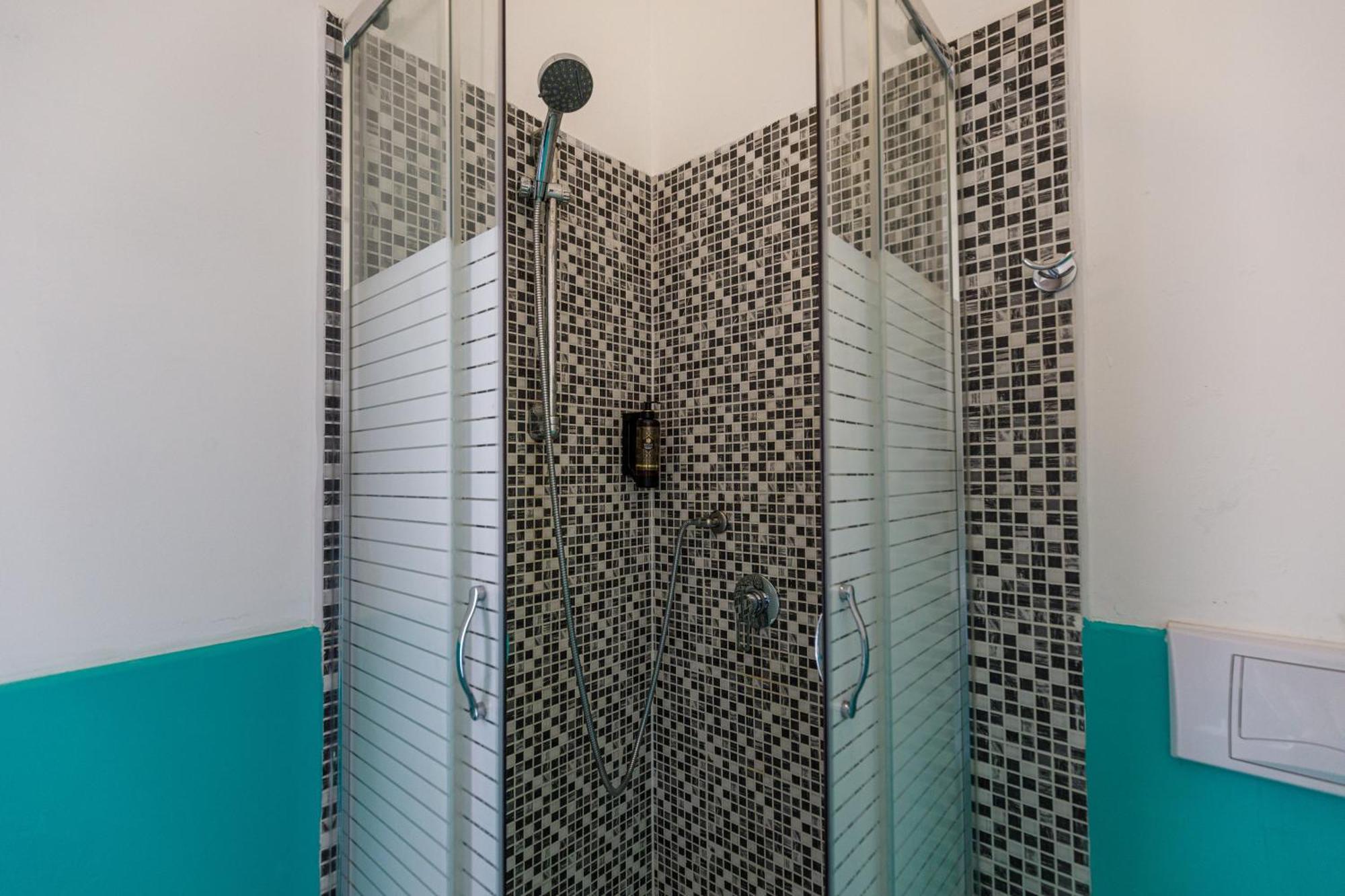 Onlyrooms III - Recommended For Under 30S Cagliari Camera foto