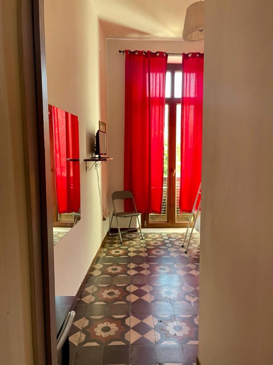 Onlyrooms III - Recommended For Under 30S Cagliari Esterno foto