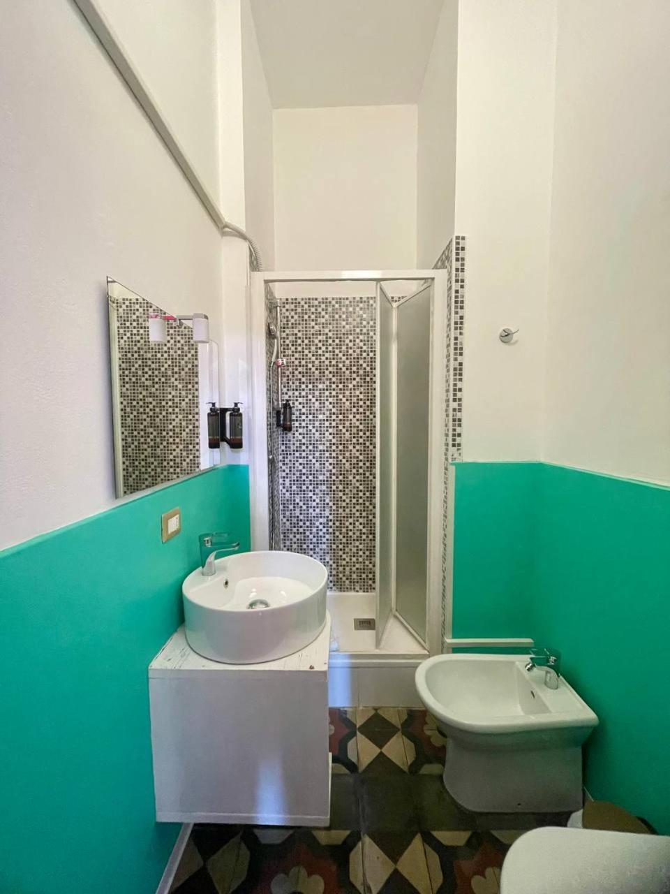Onlyrooms III - Recommended For Under 30S Cagliari Esterno foto